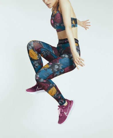 Nike Icon Clash Women's Mid-Rise Allover Print Leggings